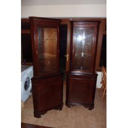 corner display units