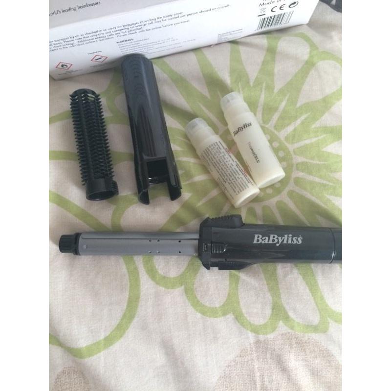 Gas hair tongs and brush