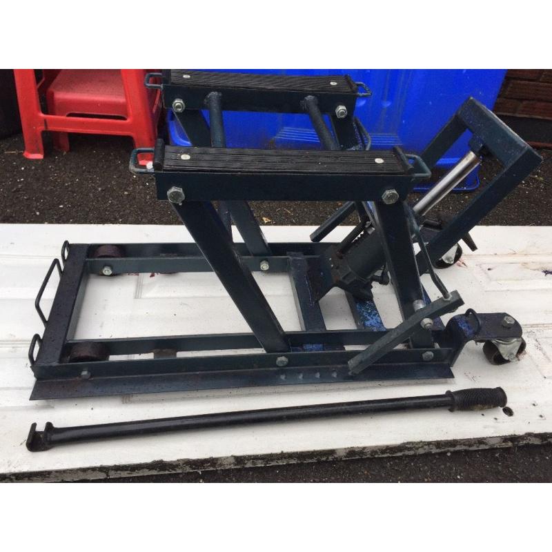 400Kg Motor Cycle Lift