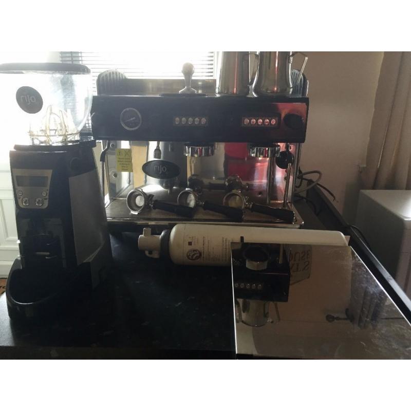 Commercial coffee machine & digital grinder