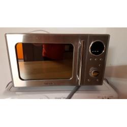Daewoo Silver Microwave