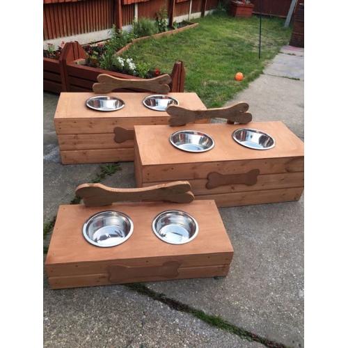 Dog feeding tables