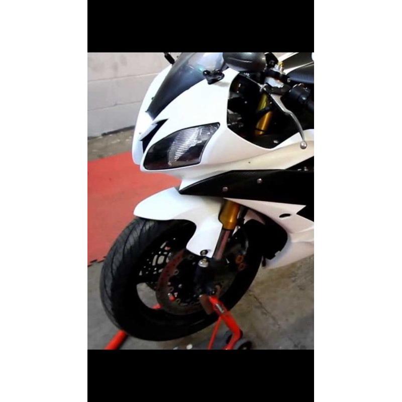 LARGE ROLL OF VINYL WRAP