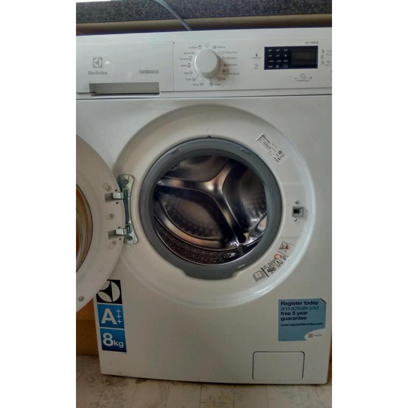 Electrolux time manager freestanding washing machine