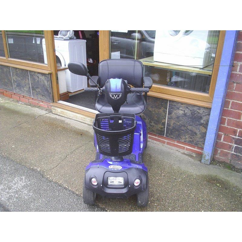 MERCURY NEO 4 MOBILITY SCOOTER , in blue. very good condition, hardly used