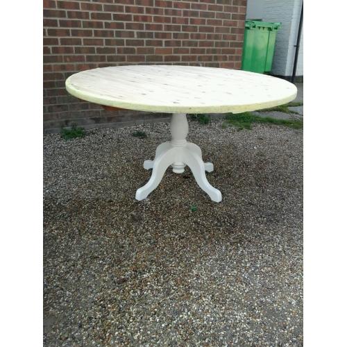 Pine Table