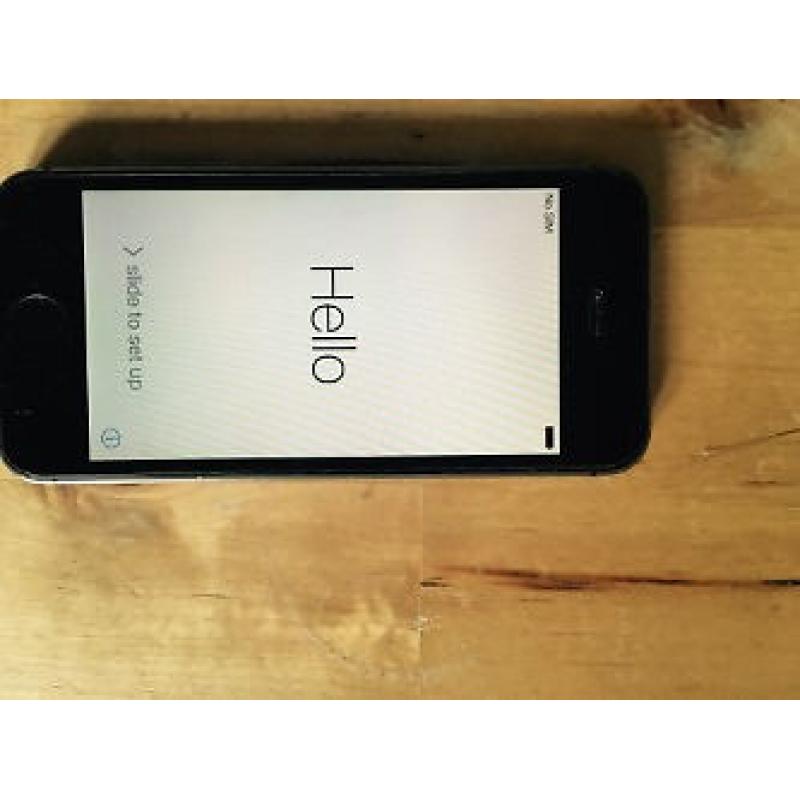 i Phone 5s 16gb. Space grey, Mint condition.