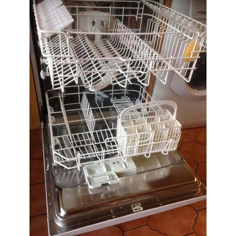 DISHWASHER HOOVER AAA CLASS WORRKING WELL