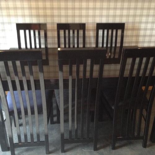 Dining room table