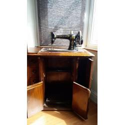 Singer Sewing Machine