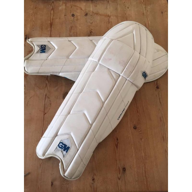 GM Catalyst 707 Batting Pads