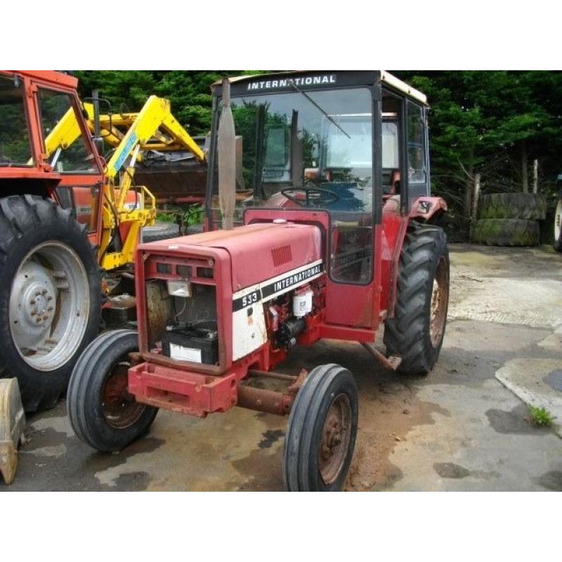 International 533 2wd tractor
