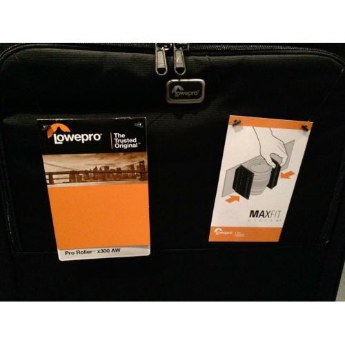 BNWT Lowepro x300 aw dslr camera bag
