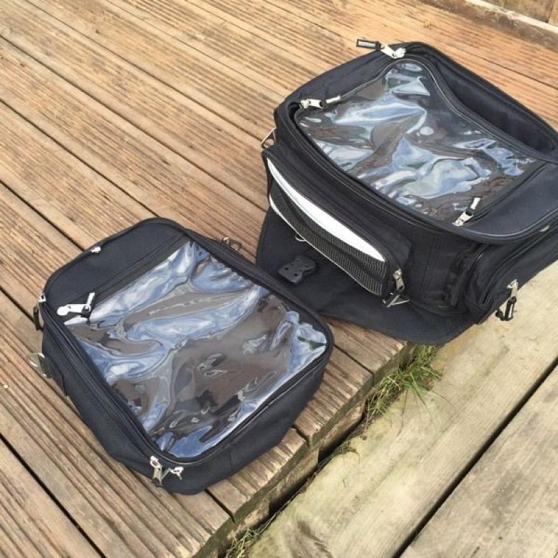 Magnetic tank bag
