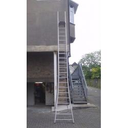 18ft double sided Stepladder with Platform and splayed base. HUGE!