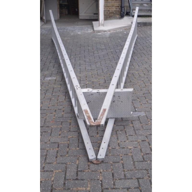 18ft double sided Stepladder with Platform and splayed base. HUGE!