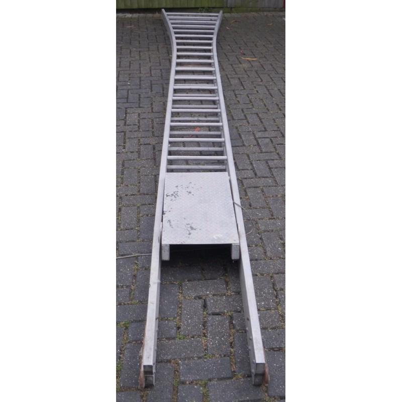 18ft double sided Stepladder with Platform and splayed base. HUGE!