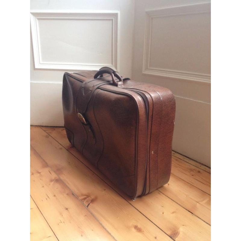 Authentic vintage 1970s dark brown suitcase -- excellent condition