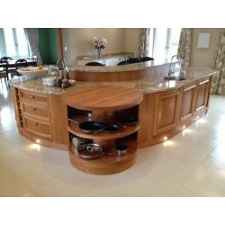 Bench Joiner / Cabinet Maker / Wood Machinist Required