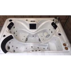 Brand New LuxeSpa 3 Seat Hot Tub - Free Delivery & Installation