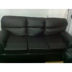 3&2 leather suite
