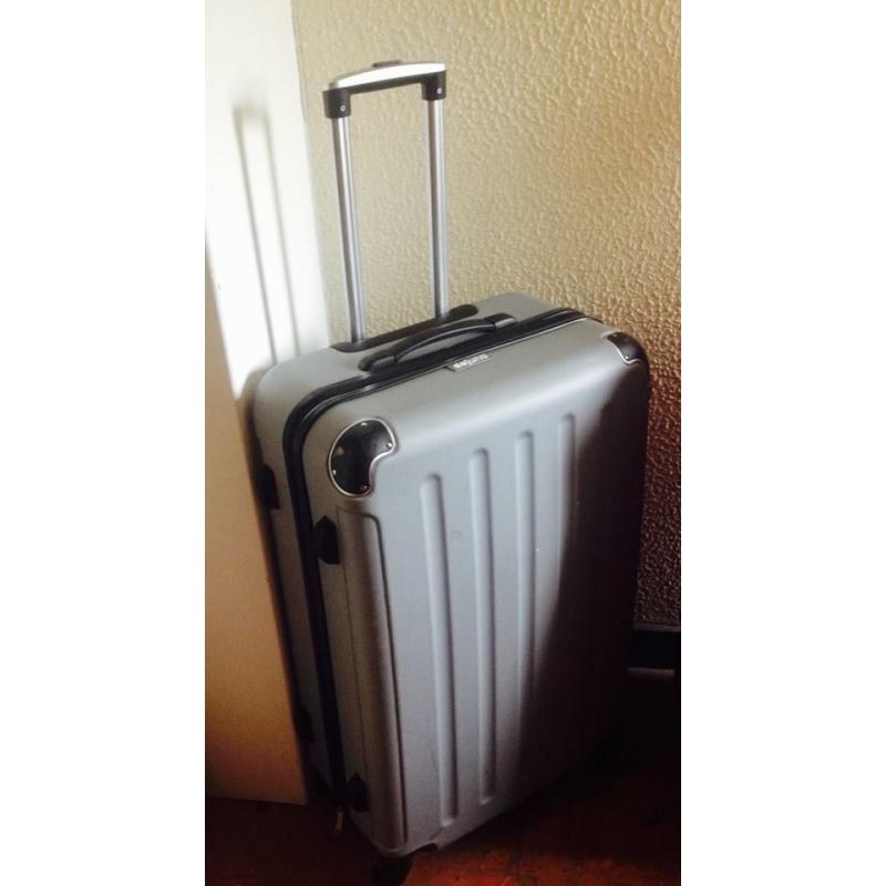 grey hardcase travel case, good condition only 15 pounds