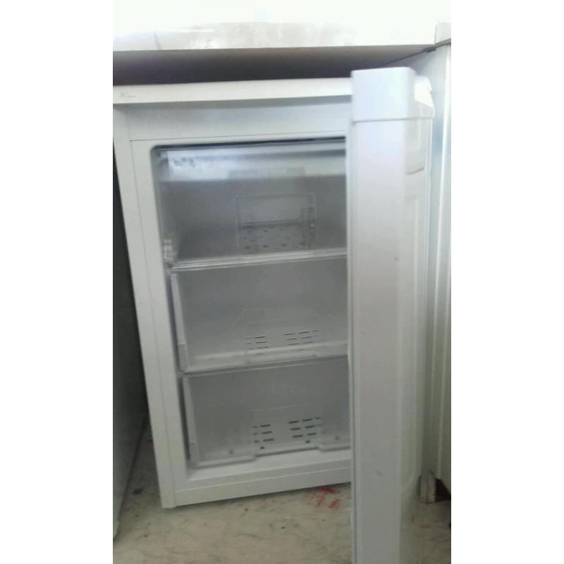 Under counter freezer