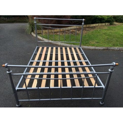 Metal double bed frame