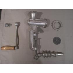 Fantastic quality meat grinder by gefu, size 5 plate, with box