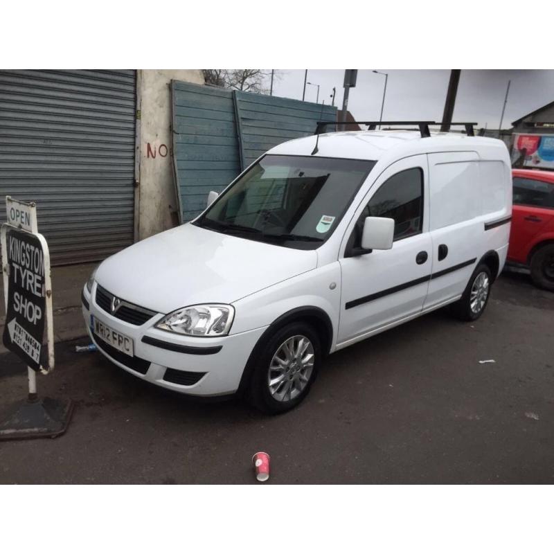 Vauxhall combo1.2 van 2012 diesel excellent runner & in mint condition in and out long MOT