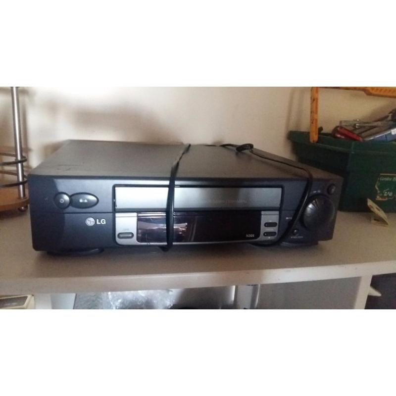 Vhs video recorder