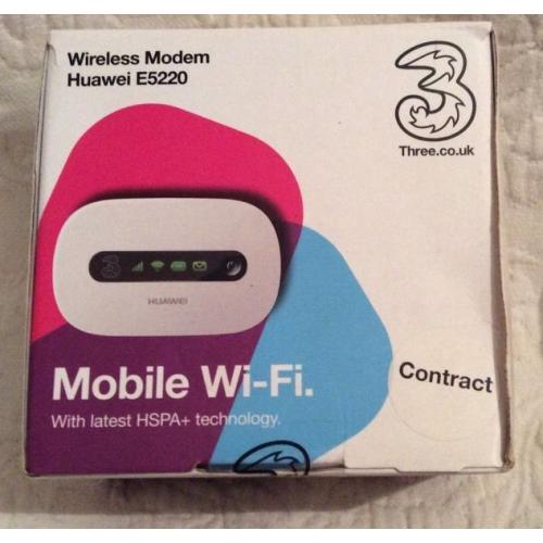 3 Huawei E5220 wireless modem - White