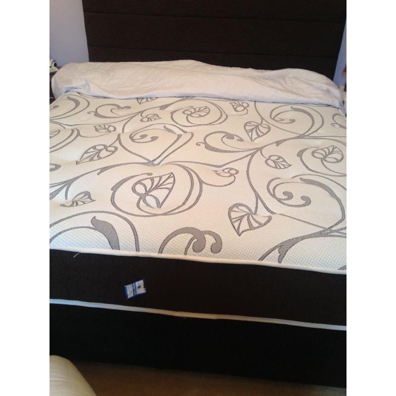 Super kingsize bed with headboard