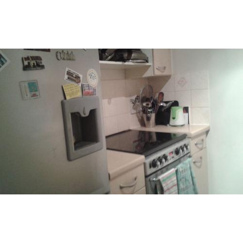 Double room in 2 bed flat, all bills/C.Tax inc. Whiteinch/Thornwood
