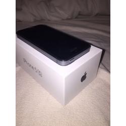 NEW / MINT CONDITION - APPLE IPHONE 5S - 32GB - SPACE GREY - ( UNLOCKED )