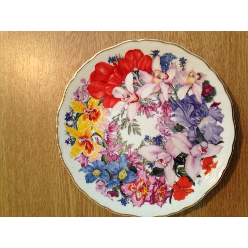 Royal Albert queen mother plates
