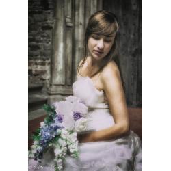 Photographer ready to capture your special day