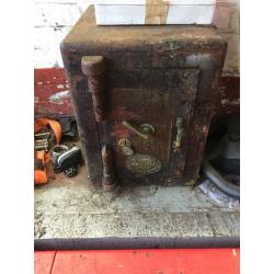 Large Vintage safe with keys