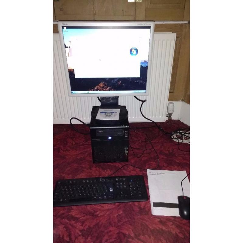 HP Home Server / Gaming PC + Monitor