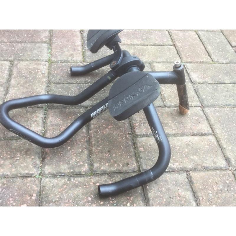 AERO BARS AND TRI BARS FOR SALE.
