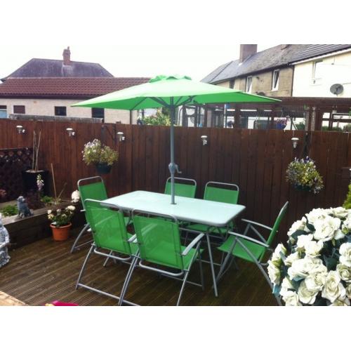 Lovely garden table and chairs