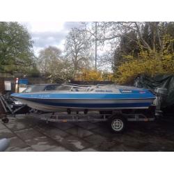 Speedboat, 17ft boat for sale. Must go - Amazing condition. Bargain!