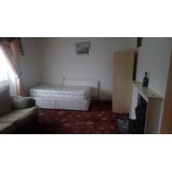 Very Large Double Room Canning Town