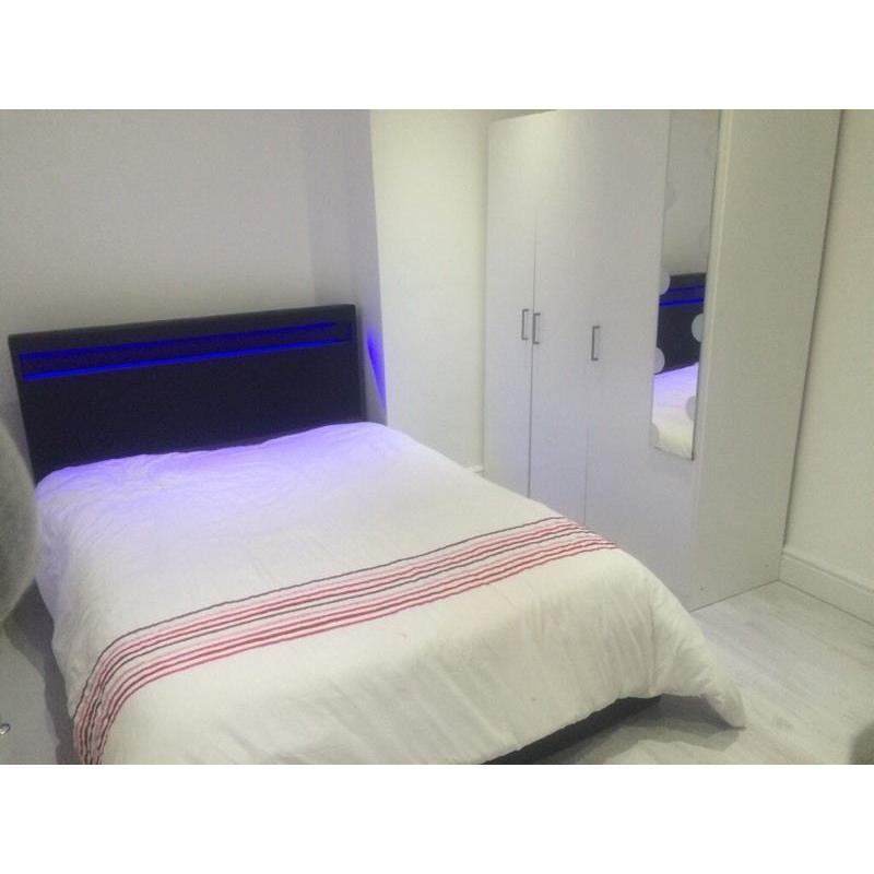 1 Double Room to rent near Chadwell Heath,Romford.Inclu.Bills.Only for Professional Lady.07846283776