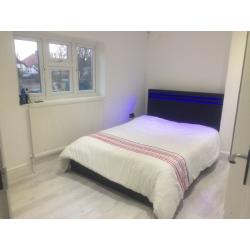 1 Double Room to rent near Chadwell Heath,Romford.Inclu.Bills.Only for Professional Lady.07846283776