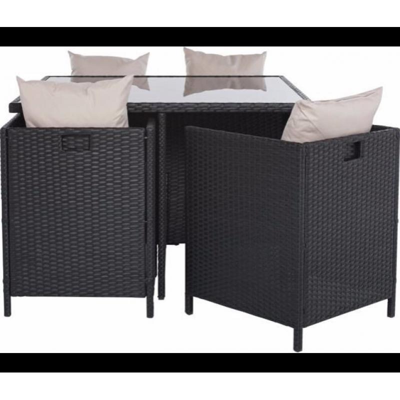 WANTED Rattan cube garden set