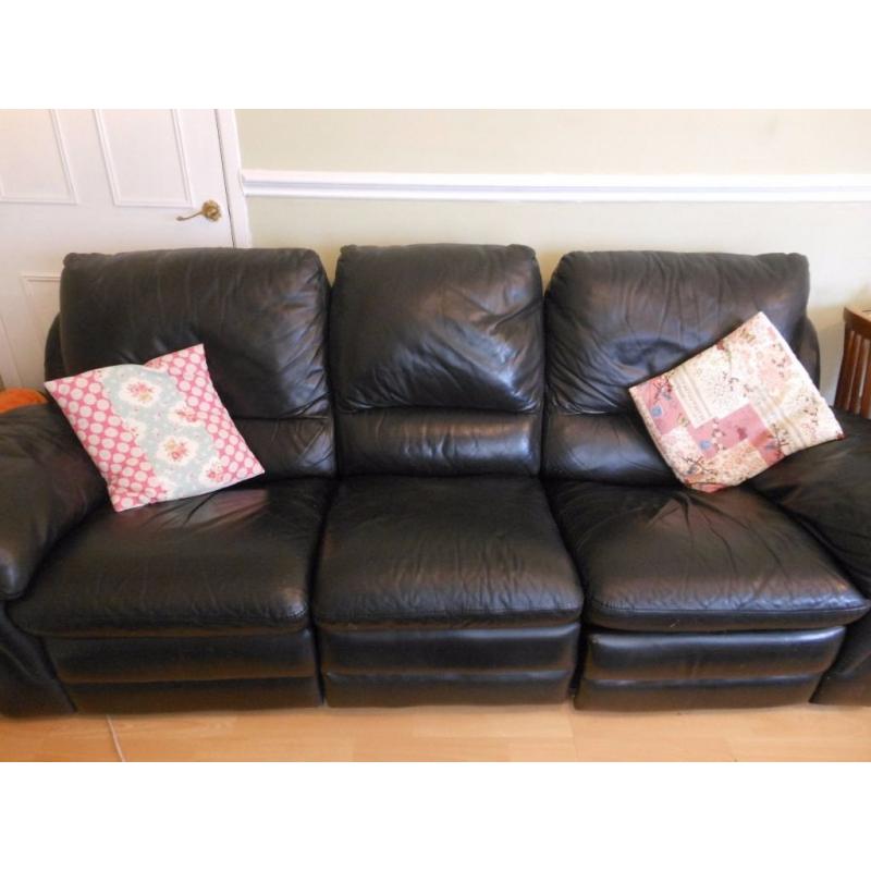 Black 3 Seater Reclining Sofa