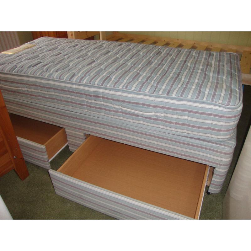 Single Divan bed with 2 drawers excellent condition