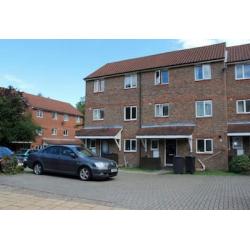 24/7/16 - 8 x rooms in Houseshares with EU tenants. 2 bathrooms, living room, garden DISCOUNTS APPLY