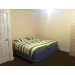 24/7/16 - 8 x rooms in Houseshares with EU tenants. 2 bathrooms, living room, garden DISCOUNTS APPLY